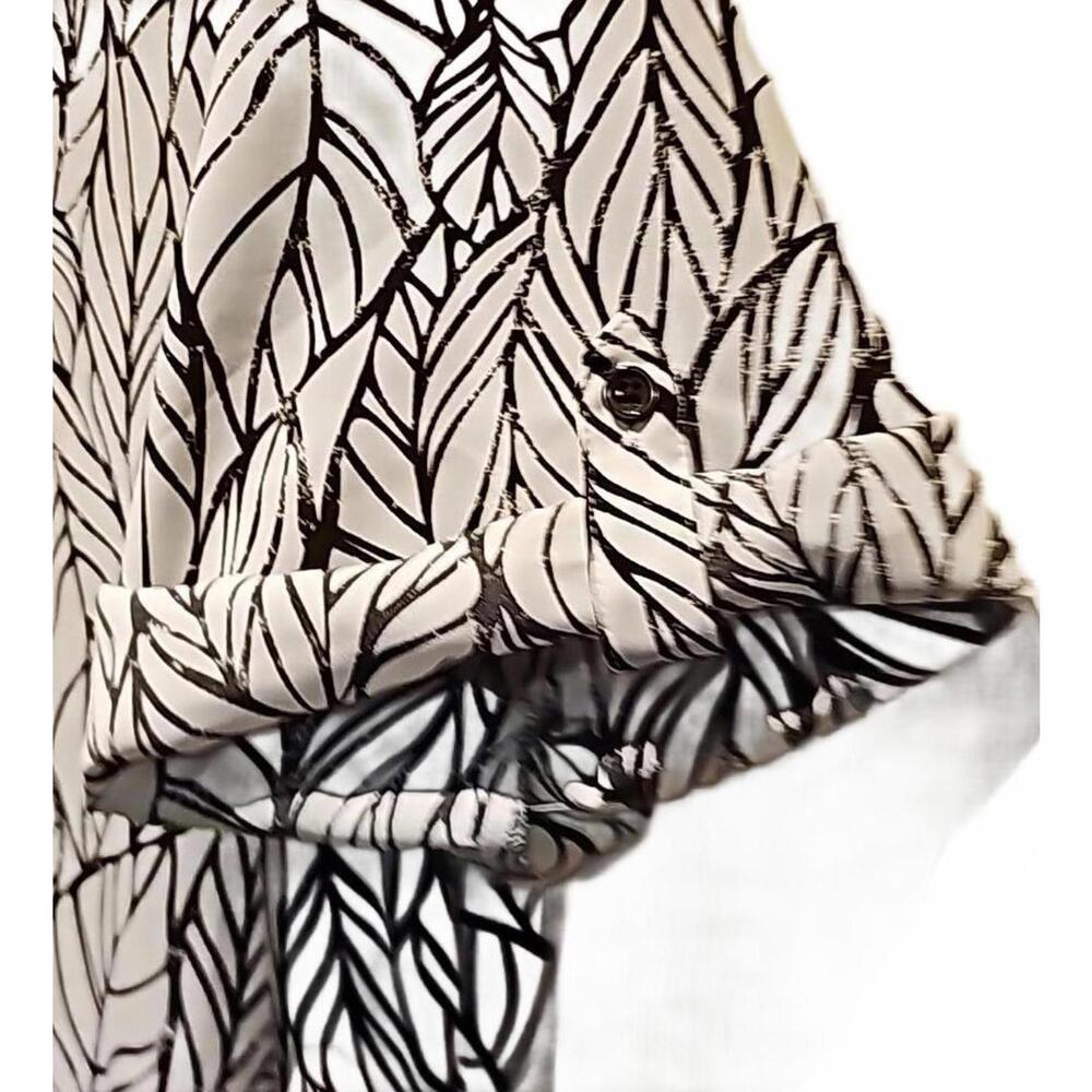 Catherine's Button Down Blouse Size 2x - image 4